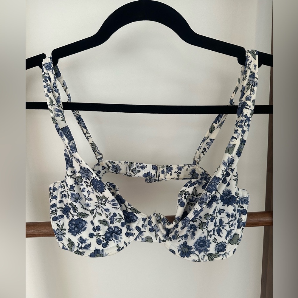 Abercrombie floral bathing suit top